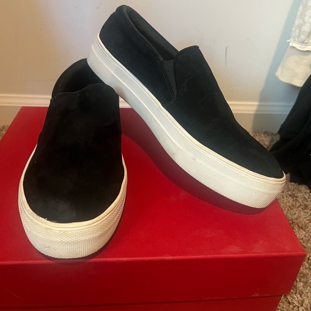 Slip-On platform sneakers, size 8.5, black